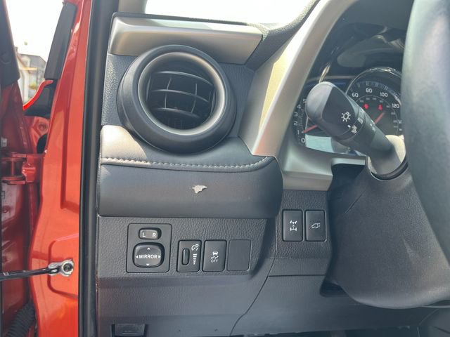 Used 2015 Toyota RAV4 Limited image 16
