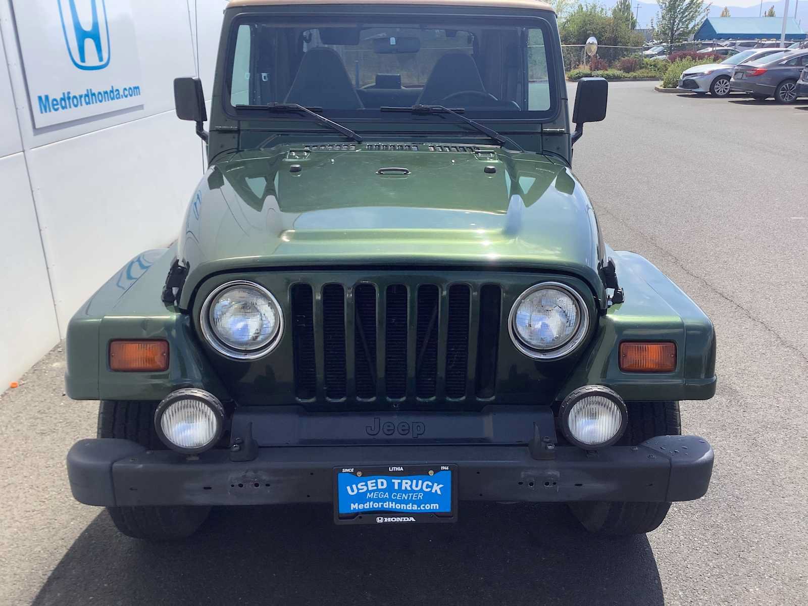 Used 1997 Jeep Wrangler Sahara AWD/4WD image 9