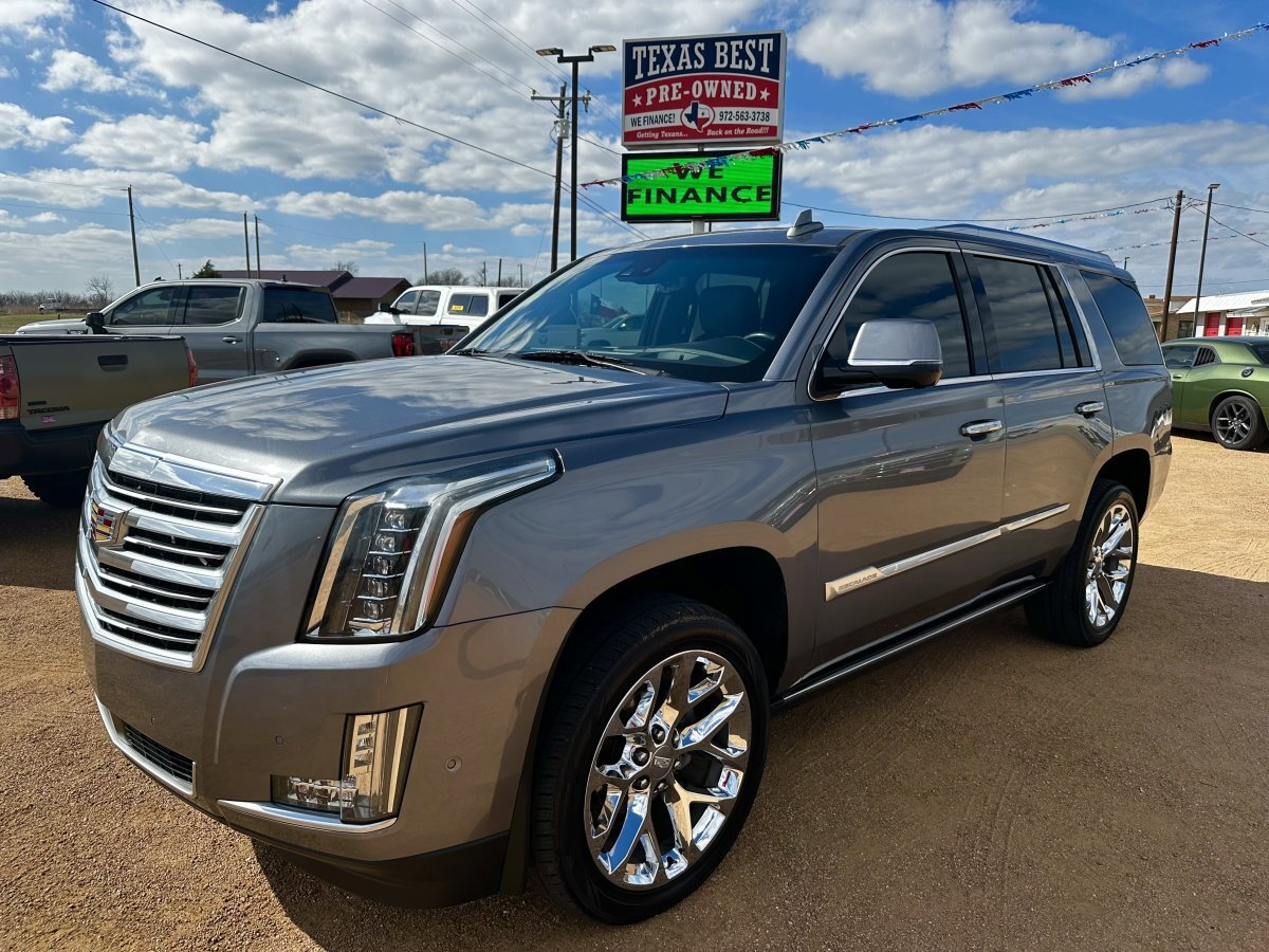 Used 2018 Cadillac Escalade Platinum AWD/4WD image 1