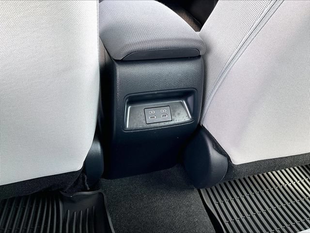 Used 2023 Toyota Corolla LE FWD image 28