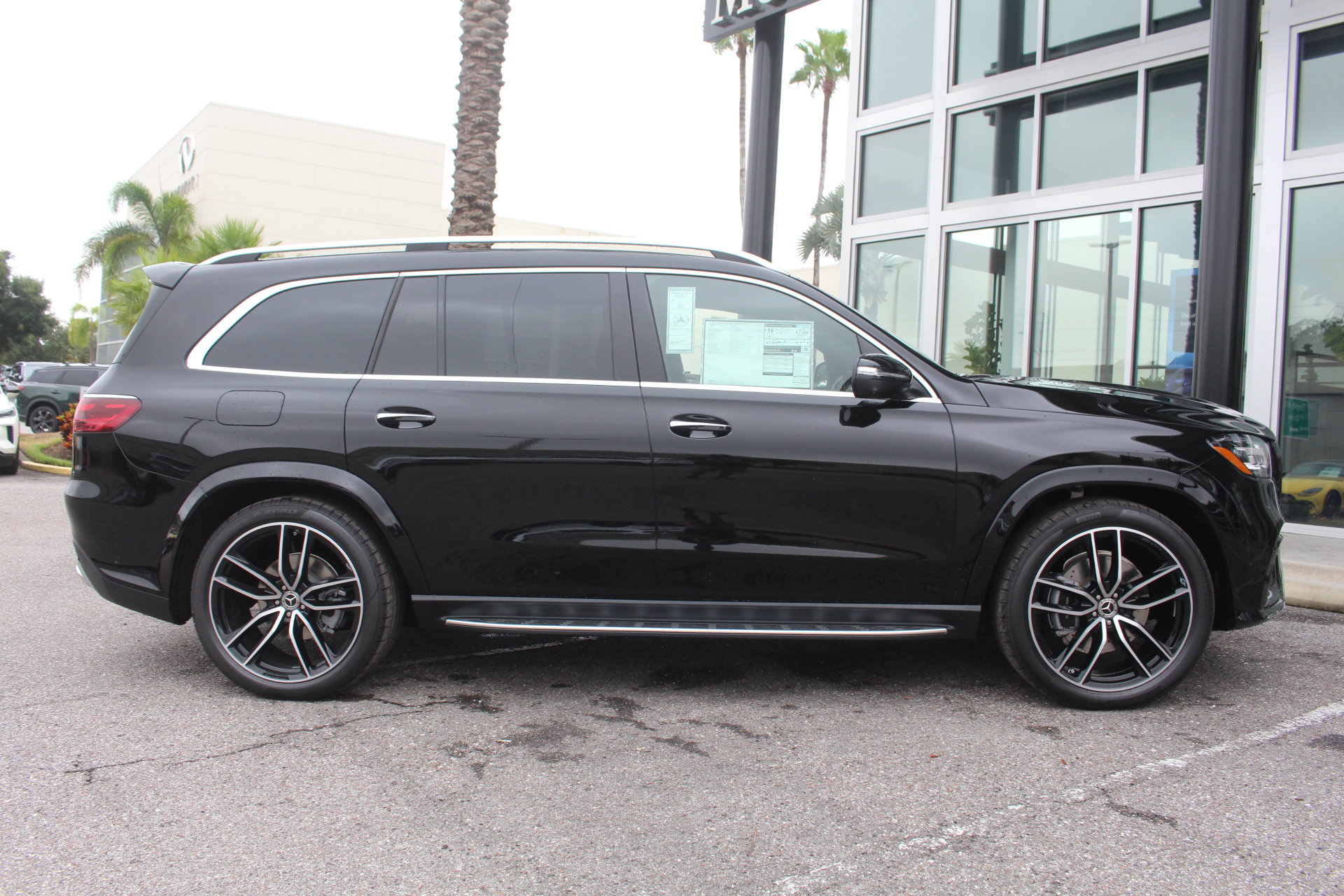 New 2026 Mercedes-Benz GLS 580 4MATIC image 8