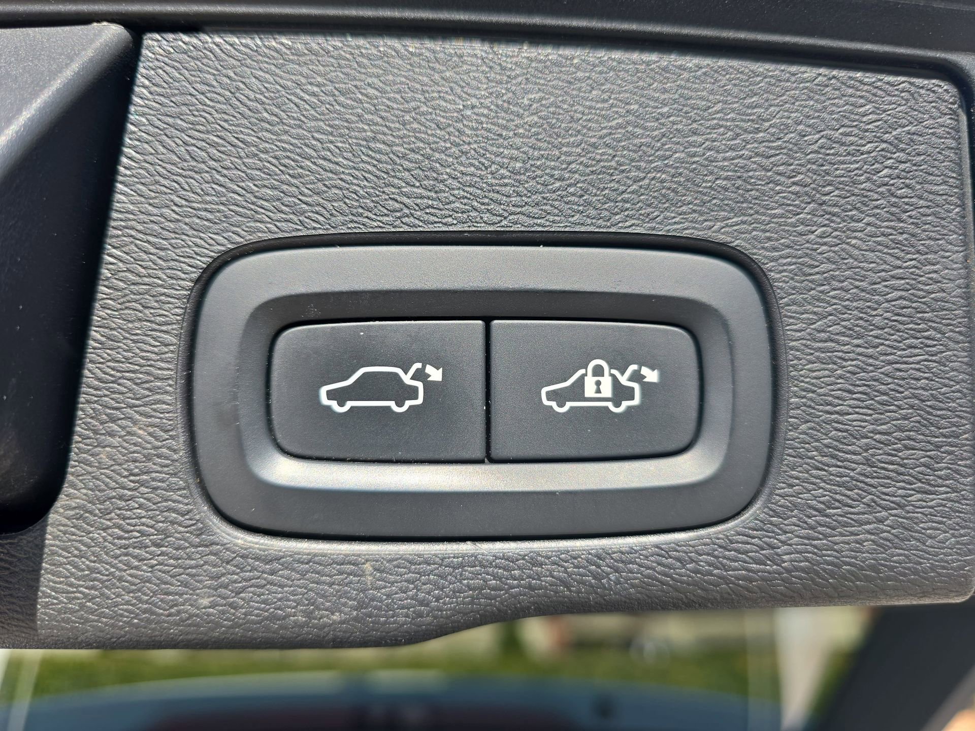 Used 2021 Volvo XC60 T5 Inscription w/ Advanced Package image 13