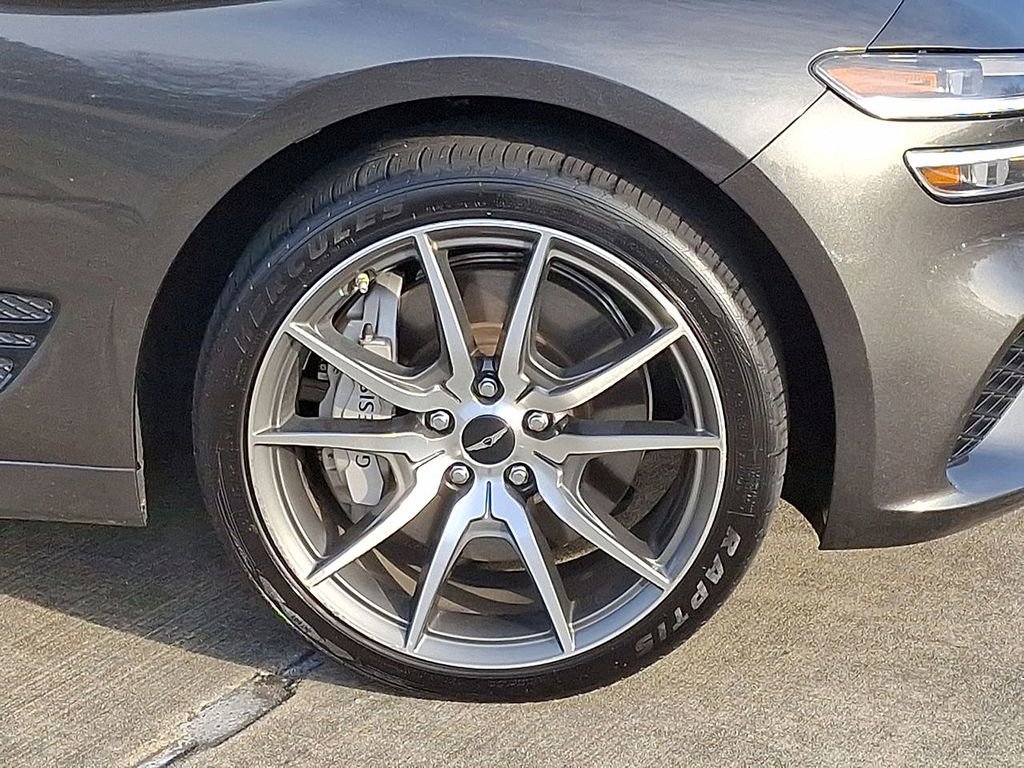 Used 2025 Genesis G70 2.5T image 27