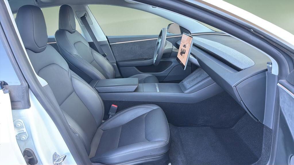 Used 2025 Tesla Model 3 Long Range AWD/4WD image 11