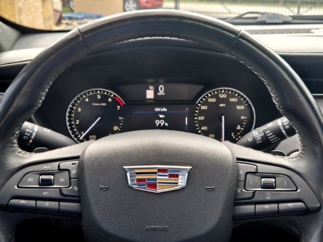 Used 2019 Cadillac XT4 Premium Luxury FWD image 23