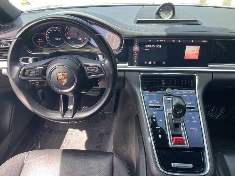 Used 2021 Porsche Panamera RWD image 15