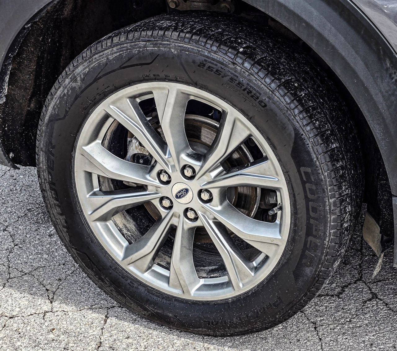 Used 2022 Ford Explorer Limited w/ Equipment Group 301A AWD/4WD image 10