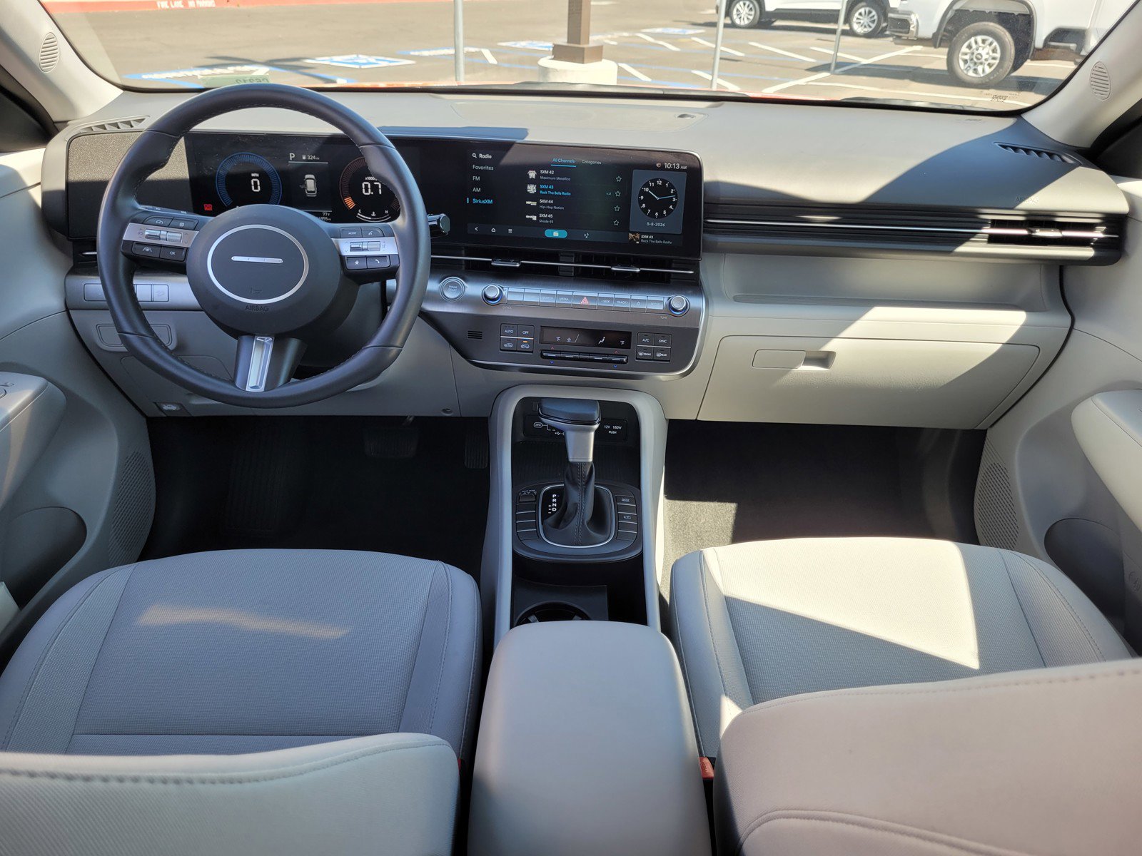 Used 2025 Hyundai Kona SEL FWD image 15