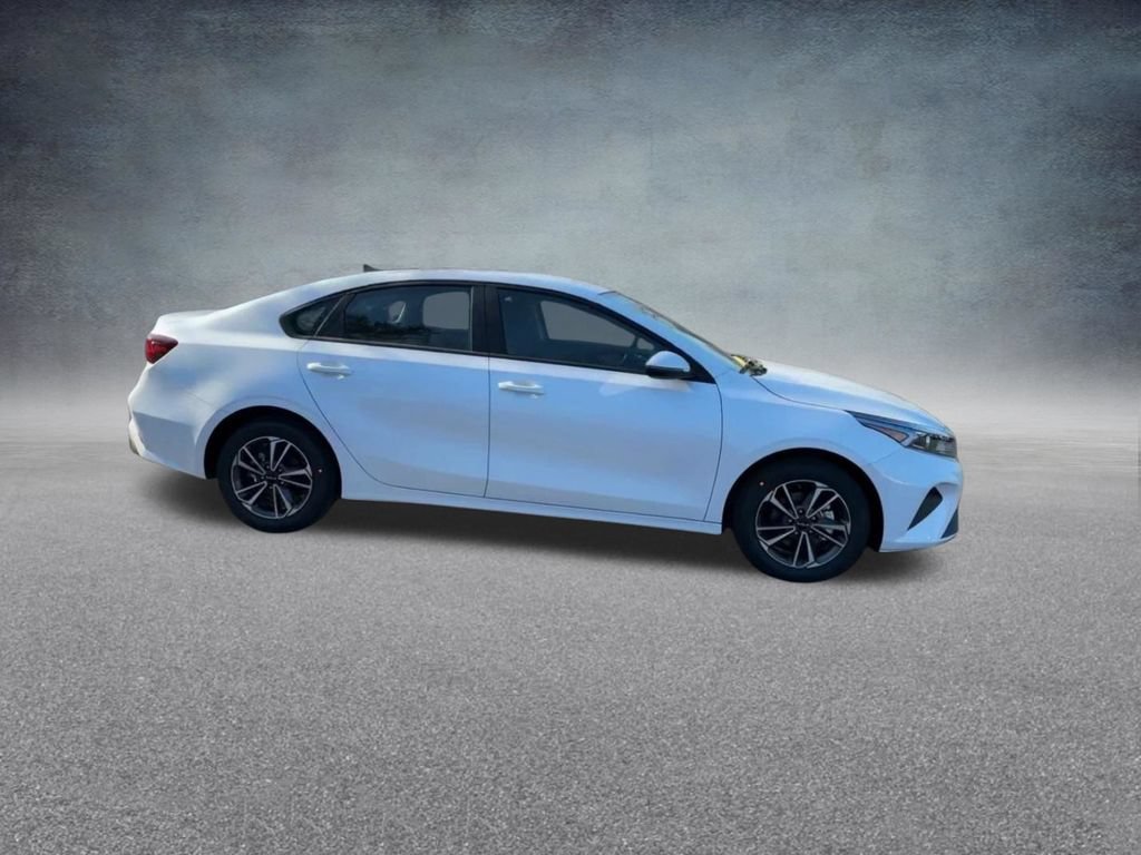 Used 2024 Kia Forte LXS w/ LXS Technology Package FWD image 25
