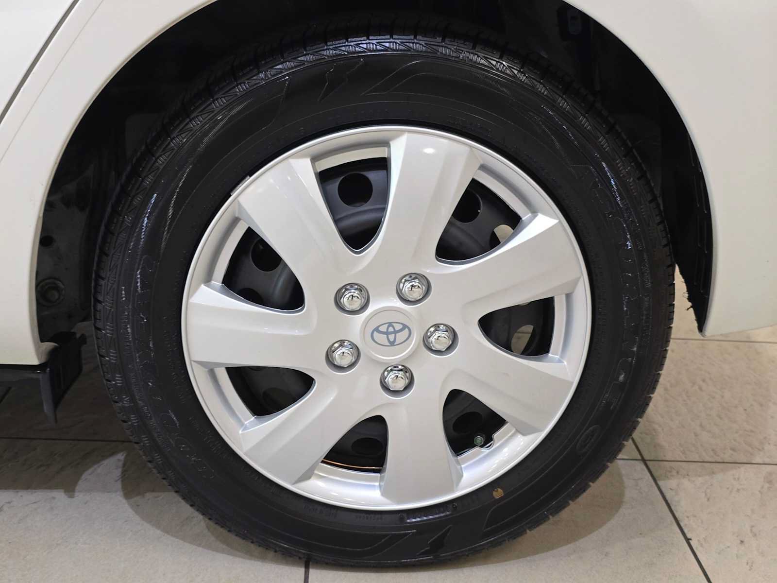 Used 2015 Toyota Prius C Two FWD image 8