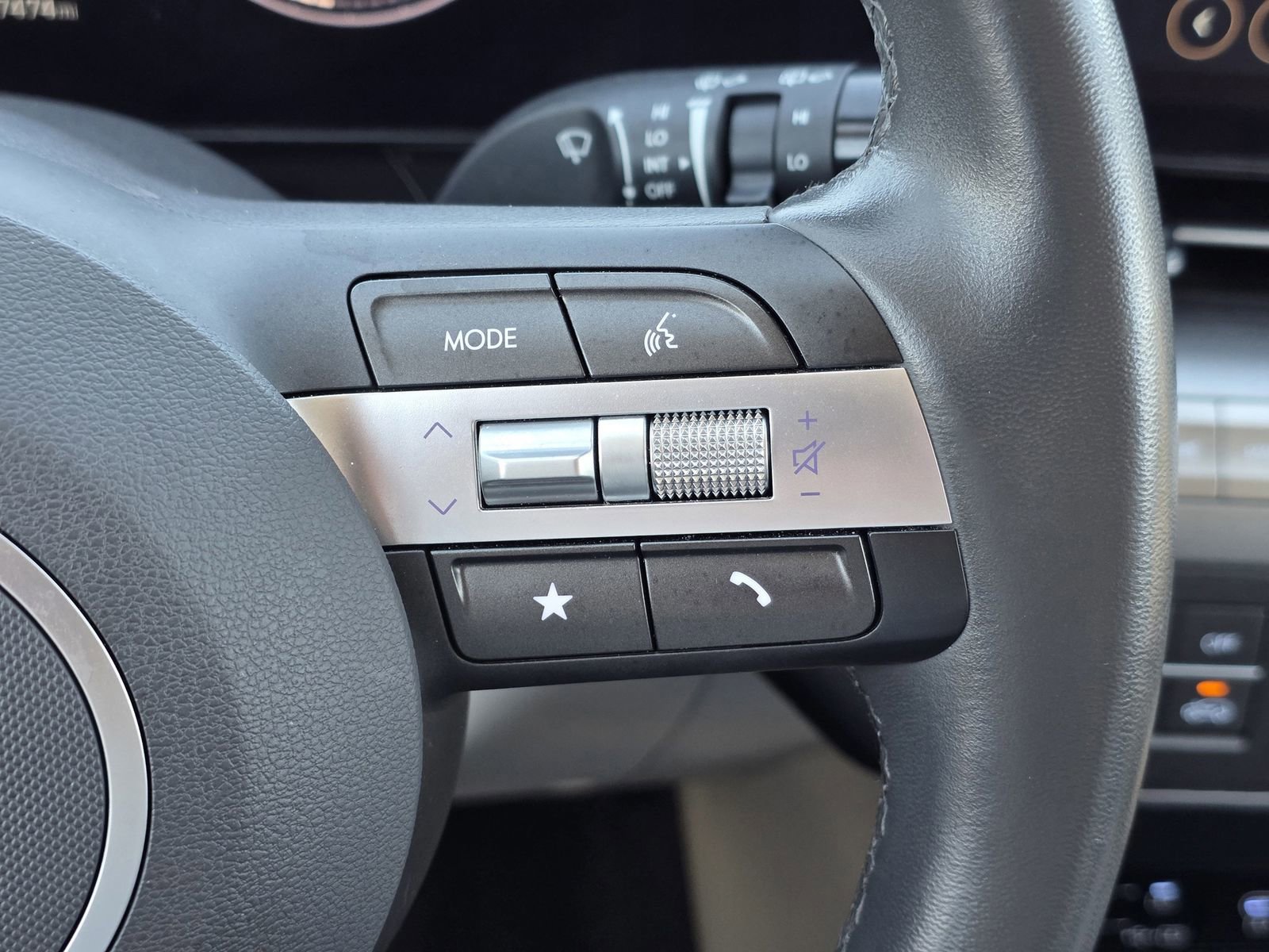 Certified 2025 Hyundai Kona SEL image 26