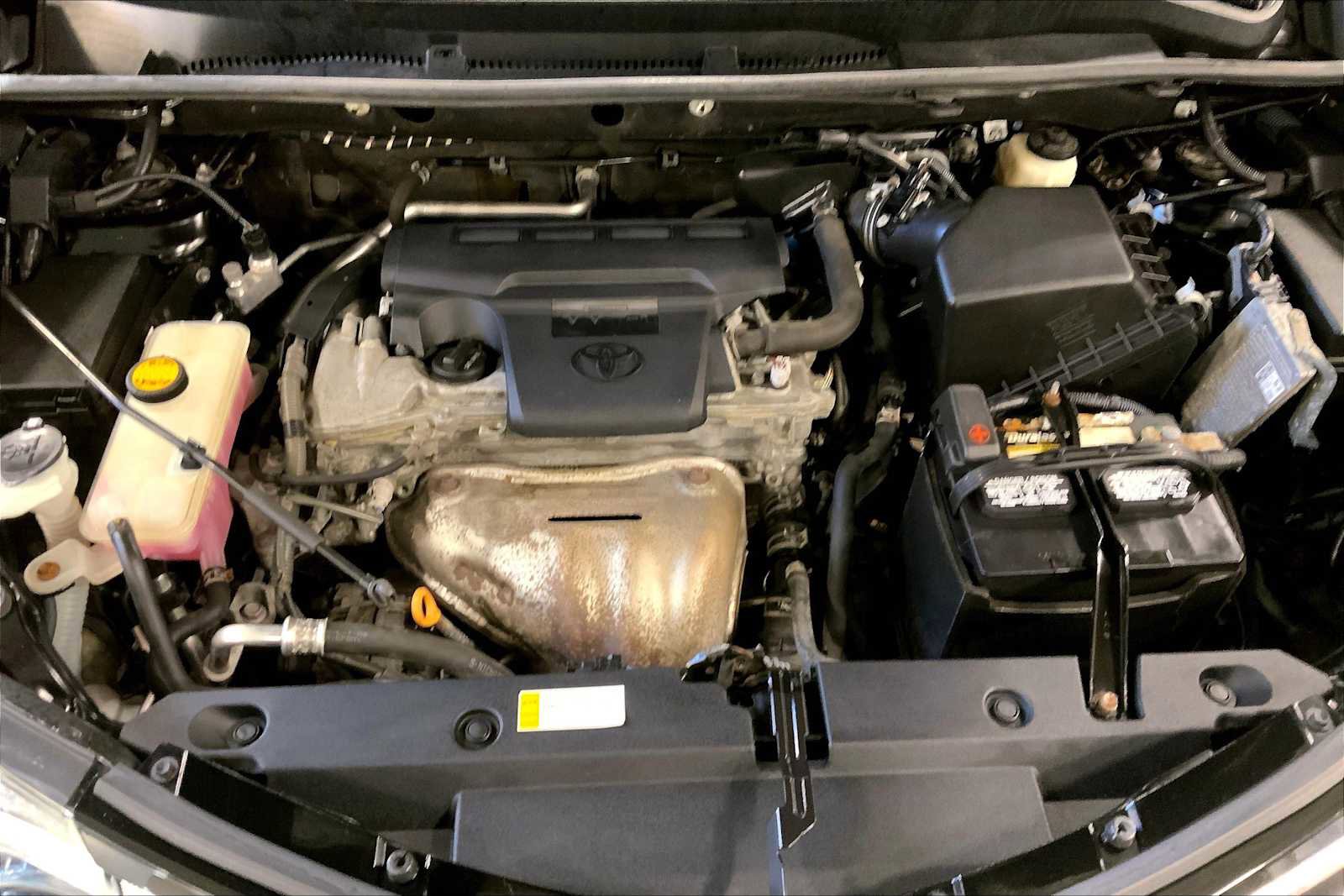 Used 2017 Toyota RAV4 LE w/ Carpet Mat Package image 27