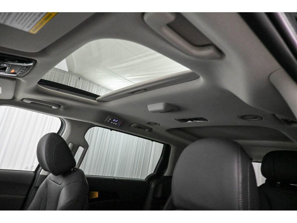 New 2026 Kia Carnival SX Prestige FWD image 23