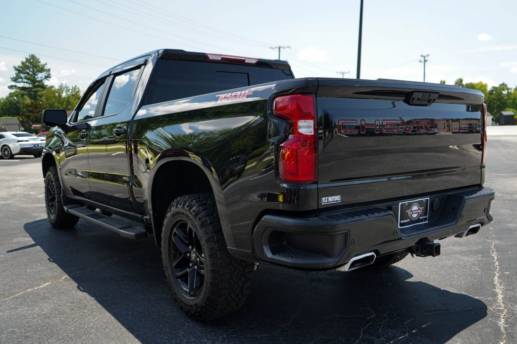 Used 2022 Chevrolet Silverado 1500 LT Trail Boss w/ LT Trail Boss Premium Package AWD/4WD image 3