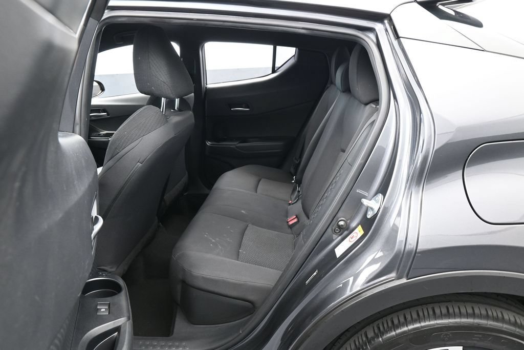 Used 2019 Toyota C-HR XLE FWD image 25