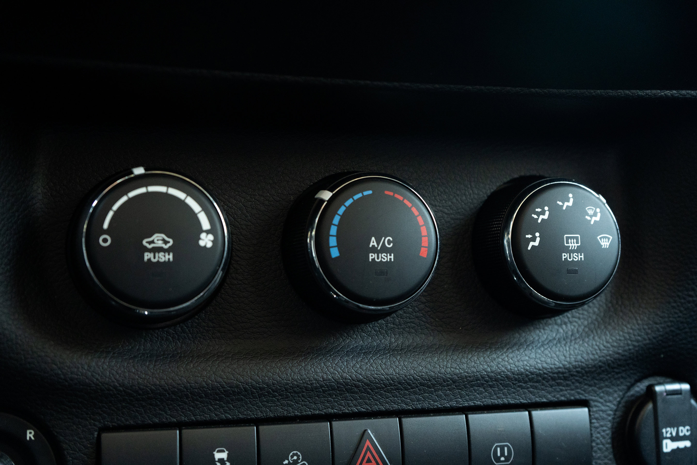 Used 2017 Jeep Wrangler Unlimited Sahara w/ Max Tow Package image 35