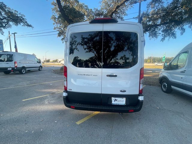 New 2025 Ford Transit 250 148 Medium Roof image 7