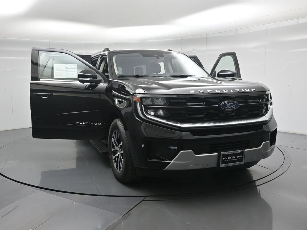 Certified 2025 Ford Expedition Max Platinum image 34