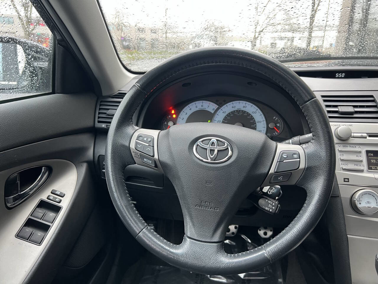 Used 2011 Toyota Camry SE w/ Sport Leather Pkg FWD image 16