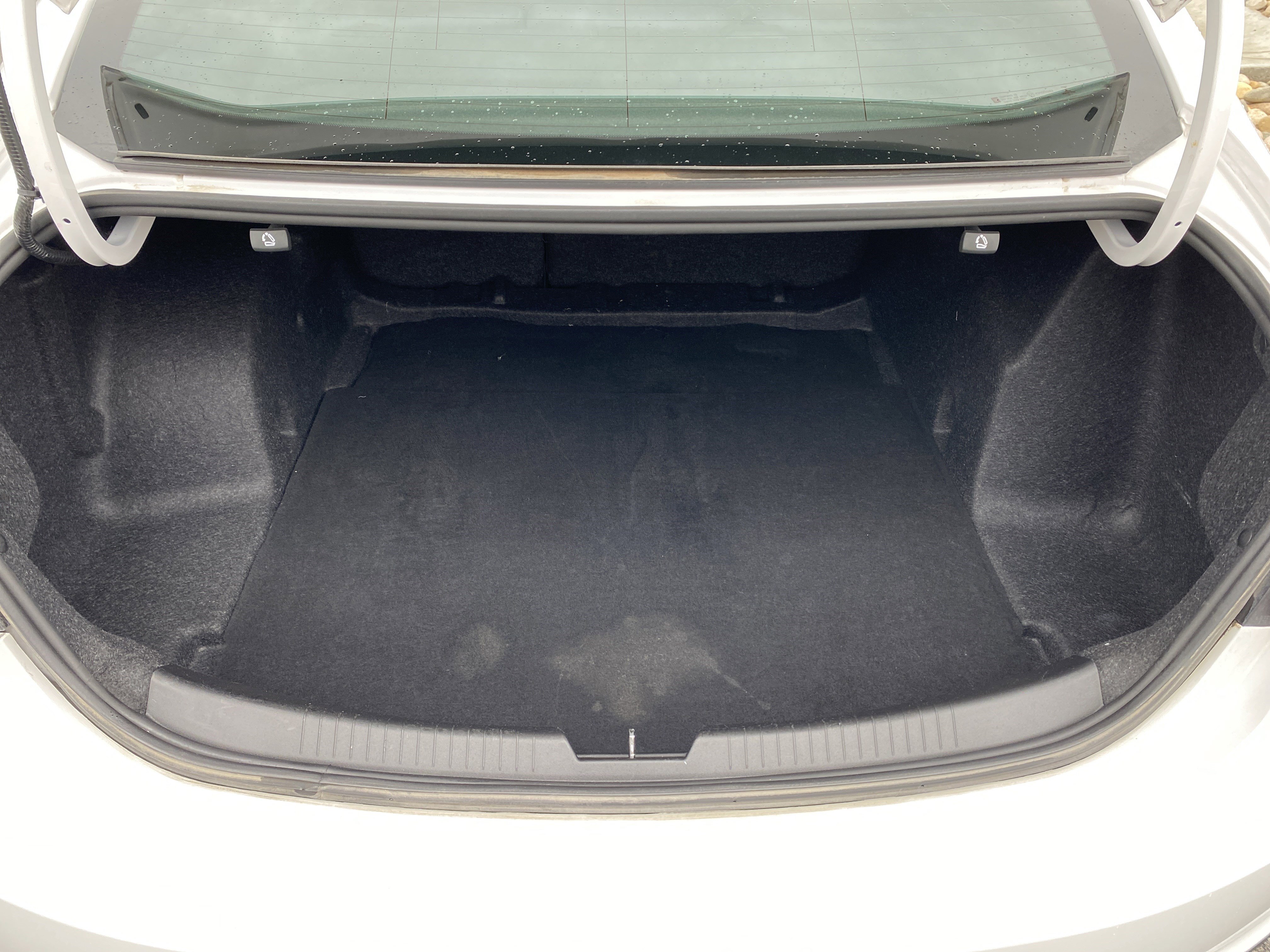 Used 2020 Chevrolet Malibu LS w/ Driver Confidence Package II image 33