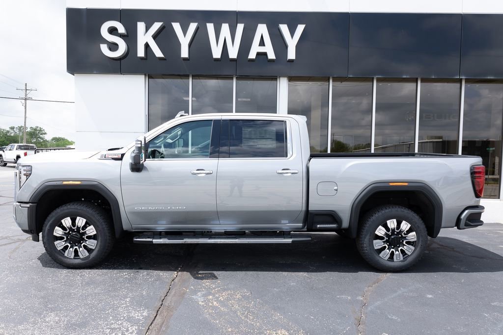 New 2026 GMC Sierra 2500 Denali w/ Technology Package AWD/4WD image 2