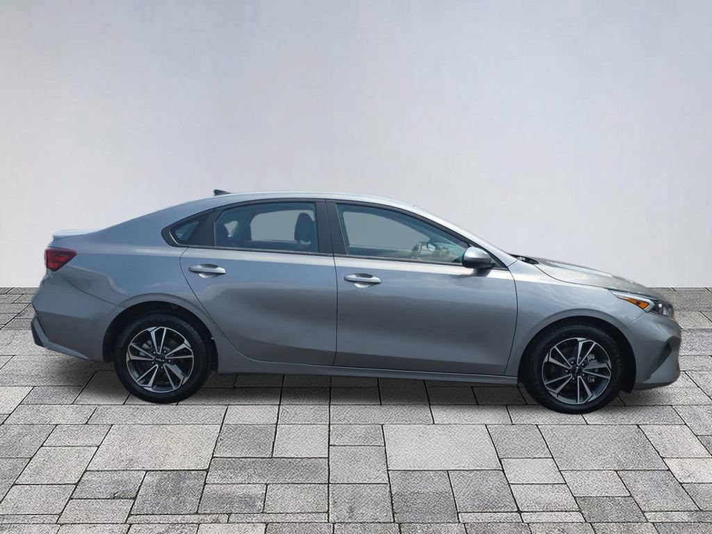 Used 2024 Kia Forte LXS FWD image 8