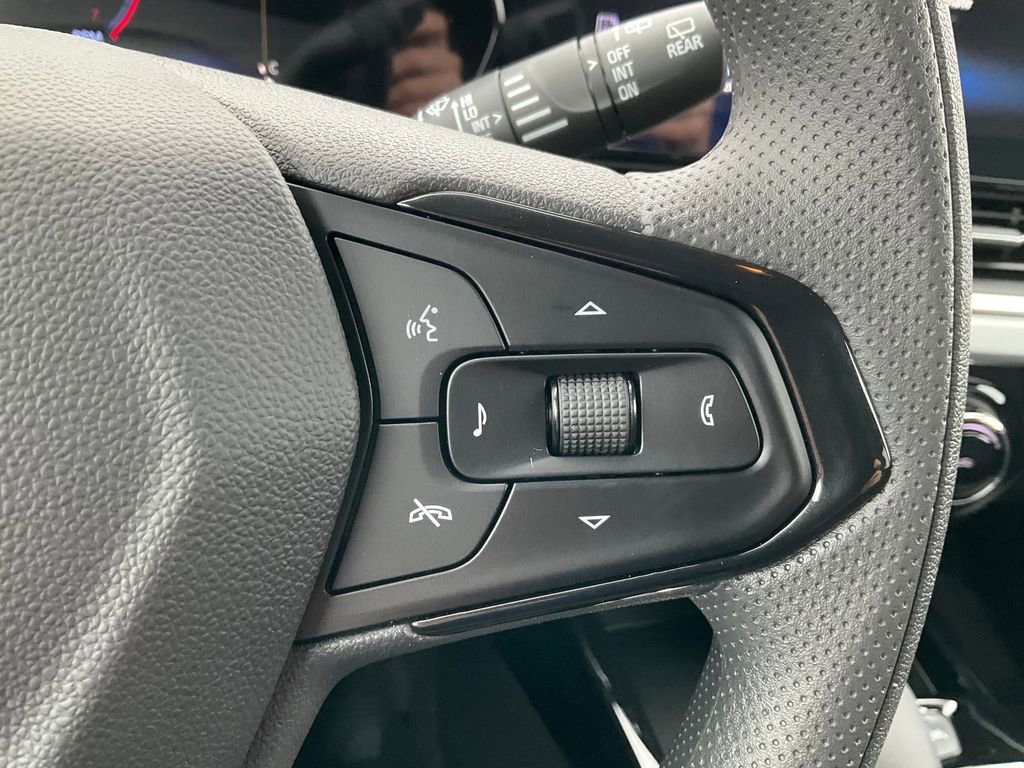 New 2026 Chevrolet Trax LT FWD image 5