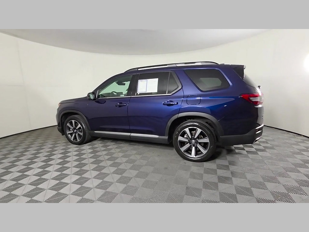 Used 2025 Honda Pilot Touring image 44