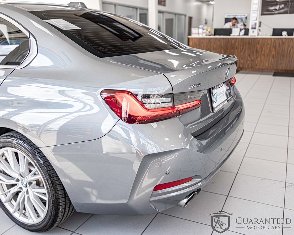 Used 2024 BMW 330i xDrive Sedan w/ Convenience Package AWD/4WD image 12