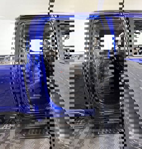 New 2026 Ford F250 Lariat w/ Black Appearance Package image 5