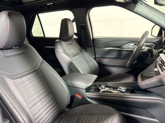 New 2026 Ford Explorer ST-Line w/ ST-Line Street Pack AWD/4WD image 17
