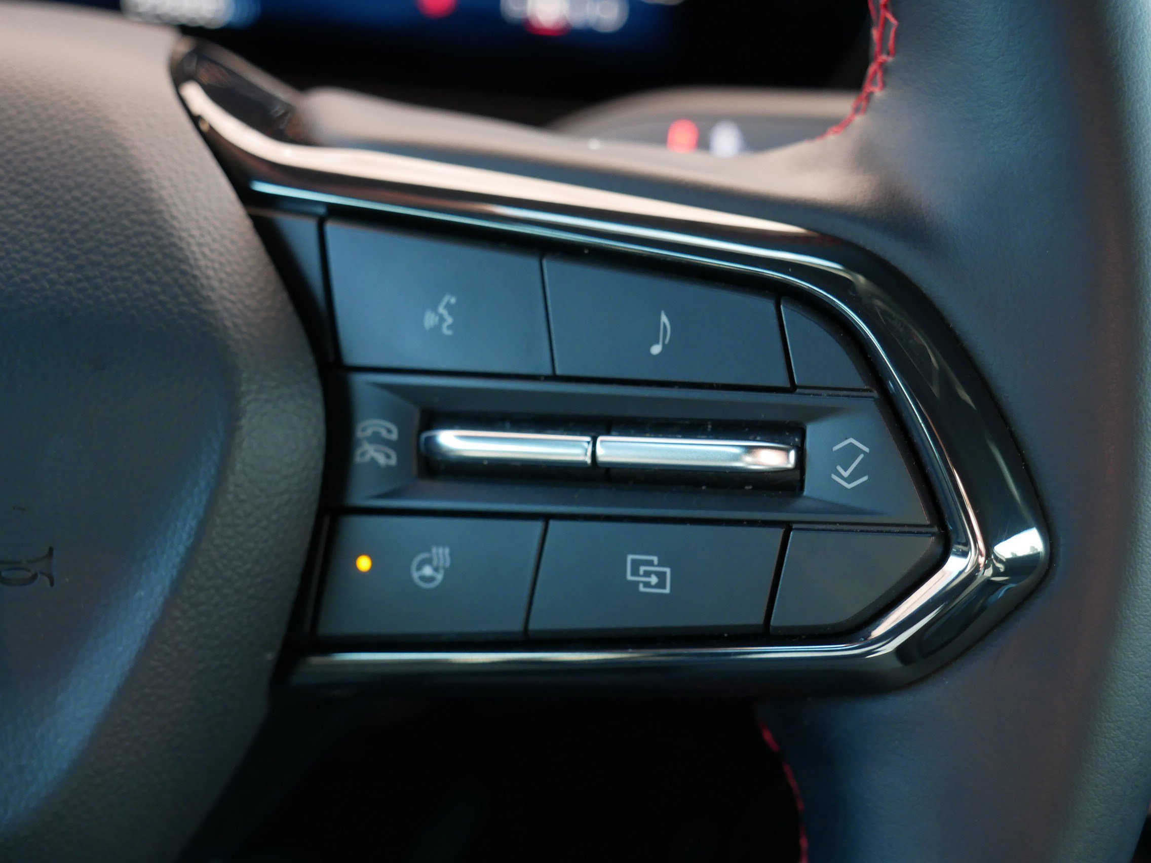 Used 2024 Chevrolet Blazer EV RS image 29