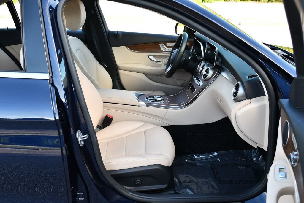 Used 2019 Mercedes-Benz C 300 4MATIC Sedan image 49