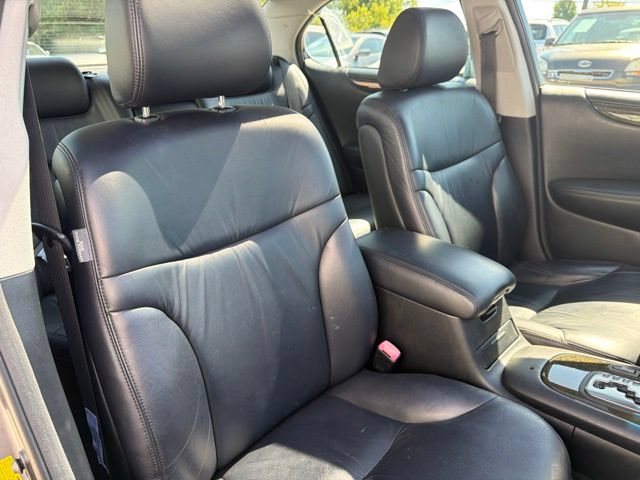 Used 2004 Lexus ES 330 w/ Premium Pkg FWD image 30