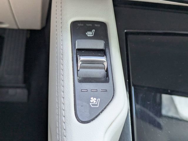 Used 2023 Kia Telluride EX w/ EX Captain's Chair Package FWD image 26