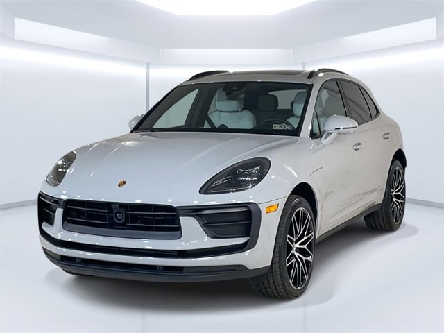 New 2026 Porsche Macan image 1