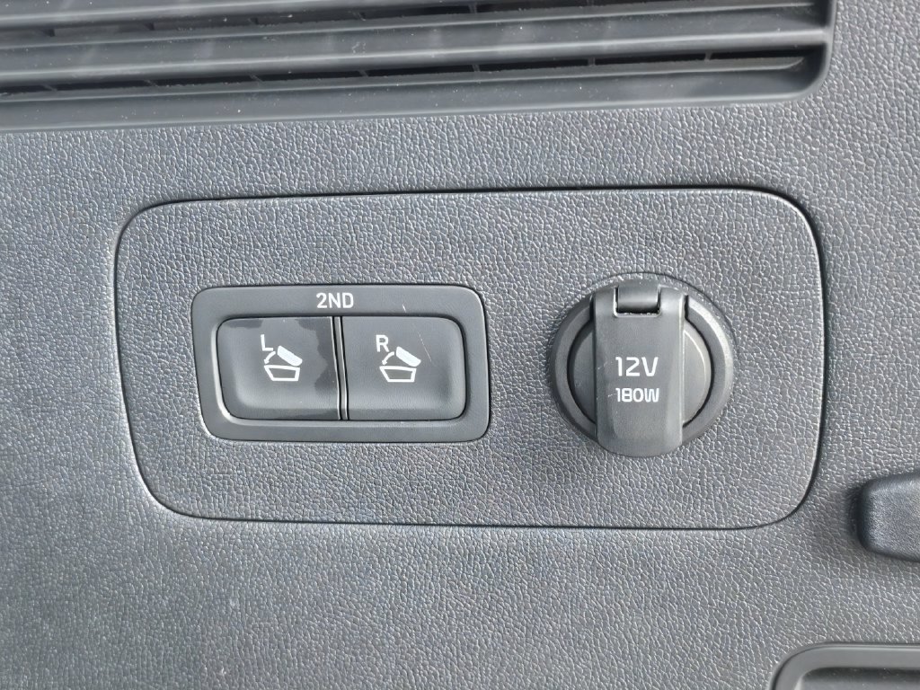 Certified 2023 Kia Sorento SX FWD image 14