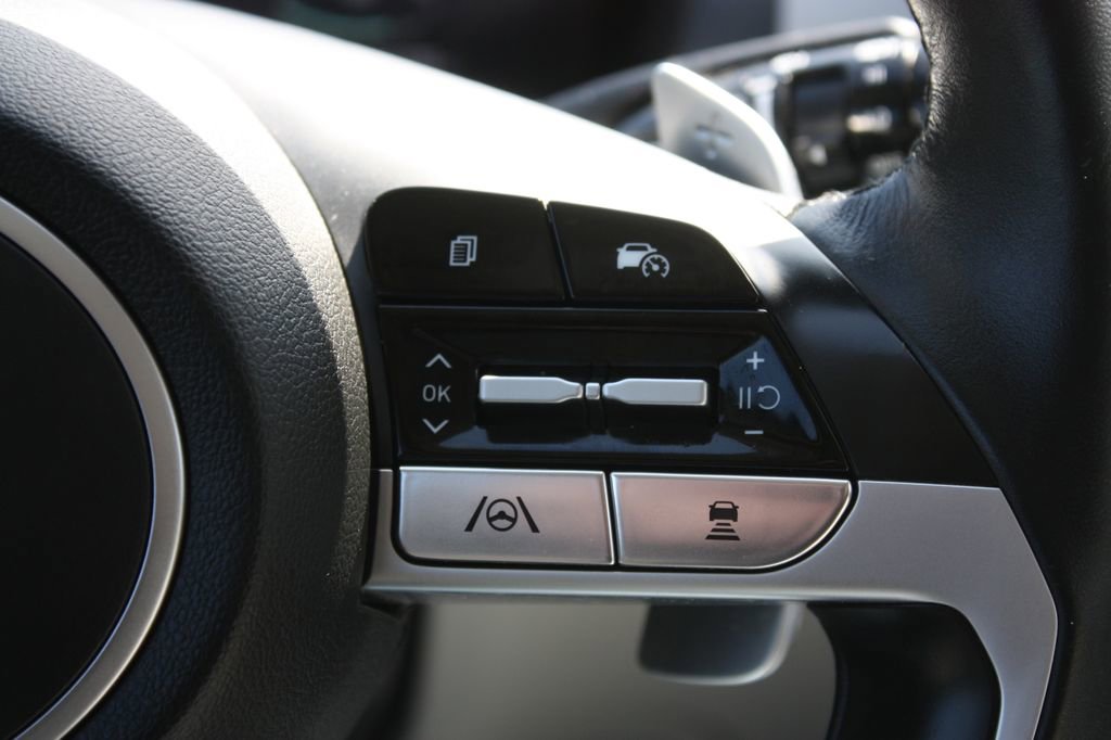 Used 2023 Hyundai Tucson Limited image 22