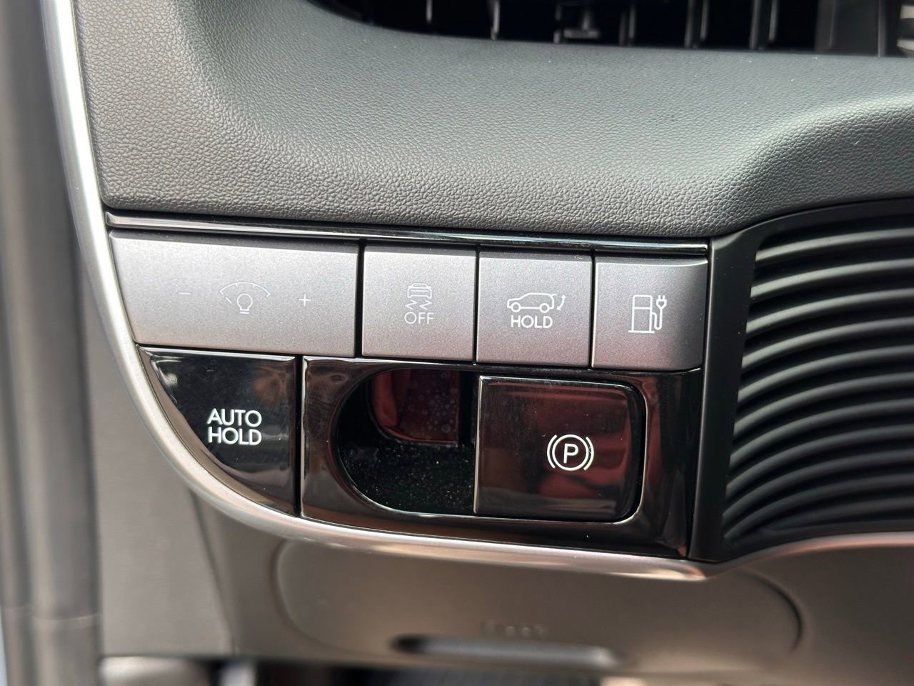 Certified 2025 Hyundai Ioniq 5 SEL image 28