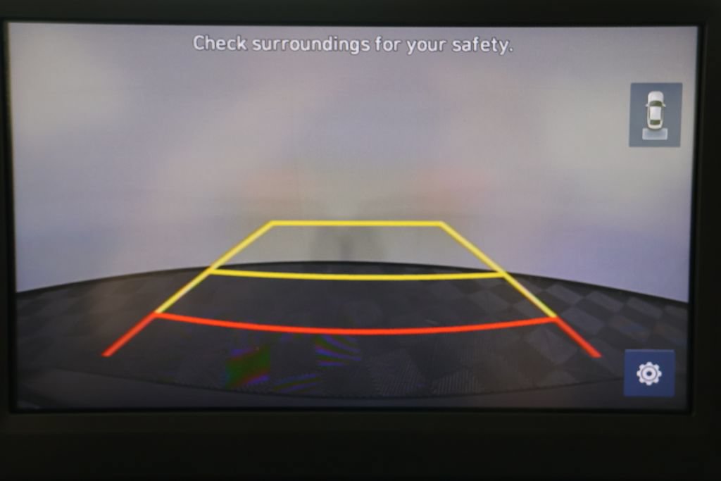 Used 2023 Hyundai Elantra SEL w/ Preferred Accessory Package FWD image 17