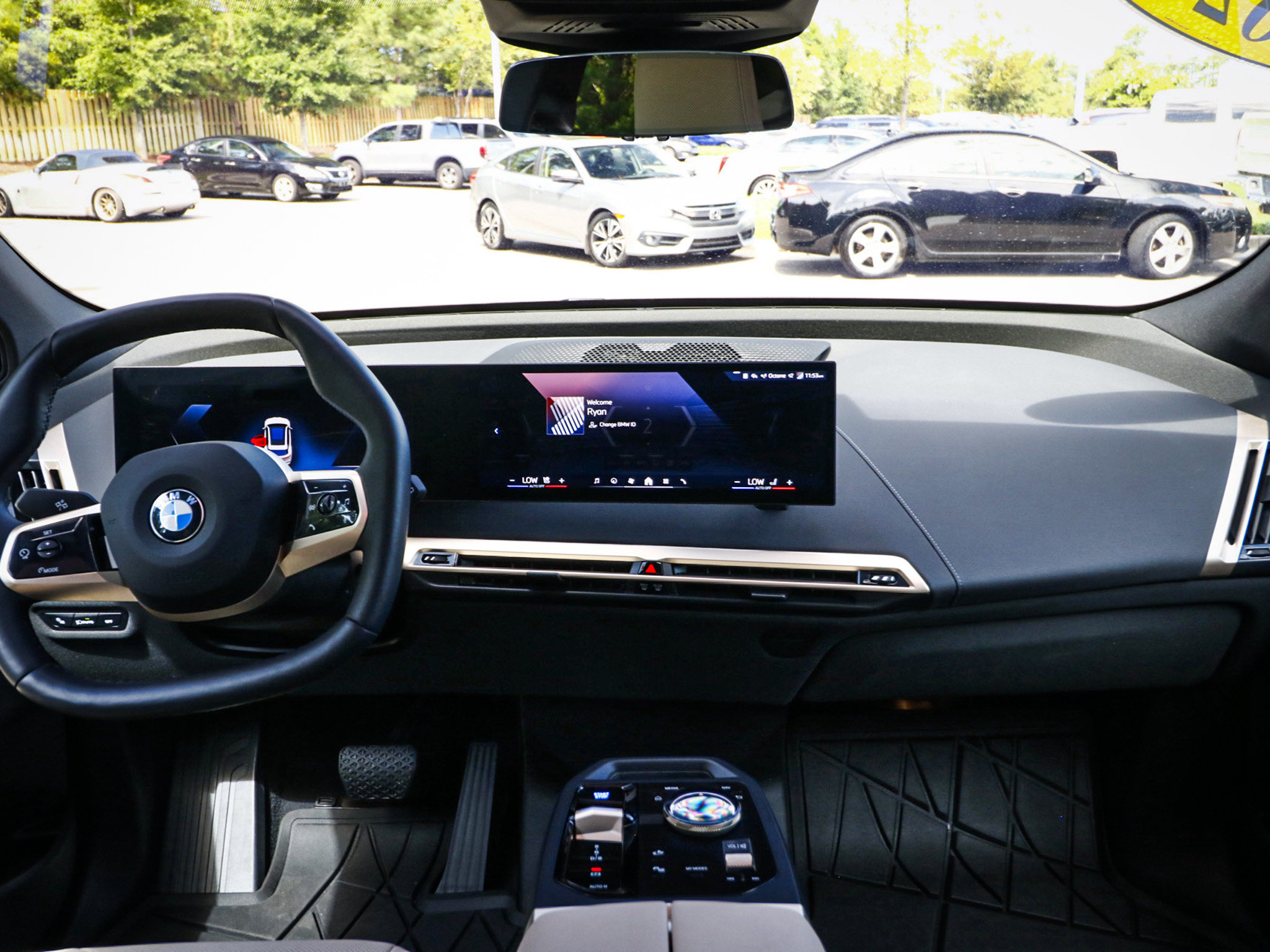 Used 2026 BMW iX xDrive45 AWD/4WD image 31