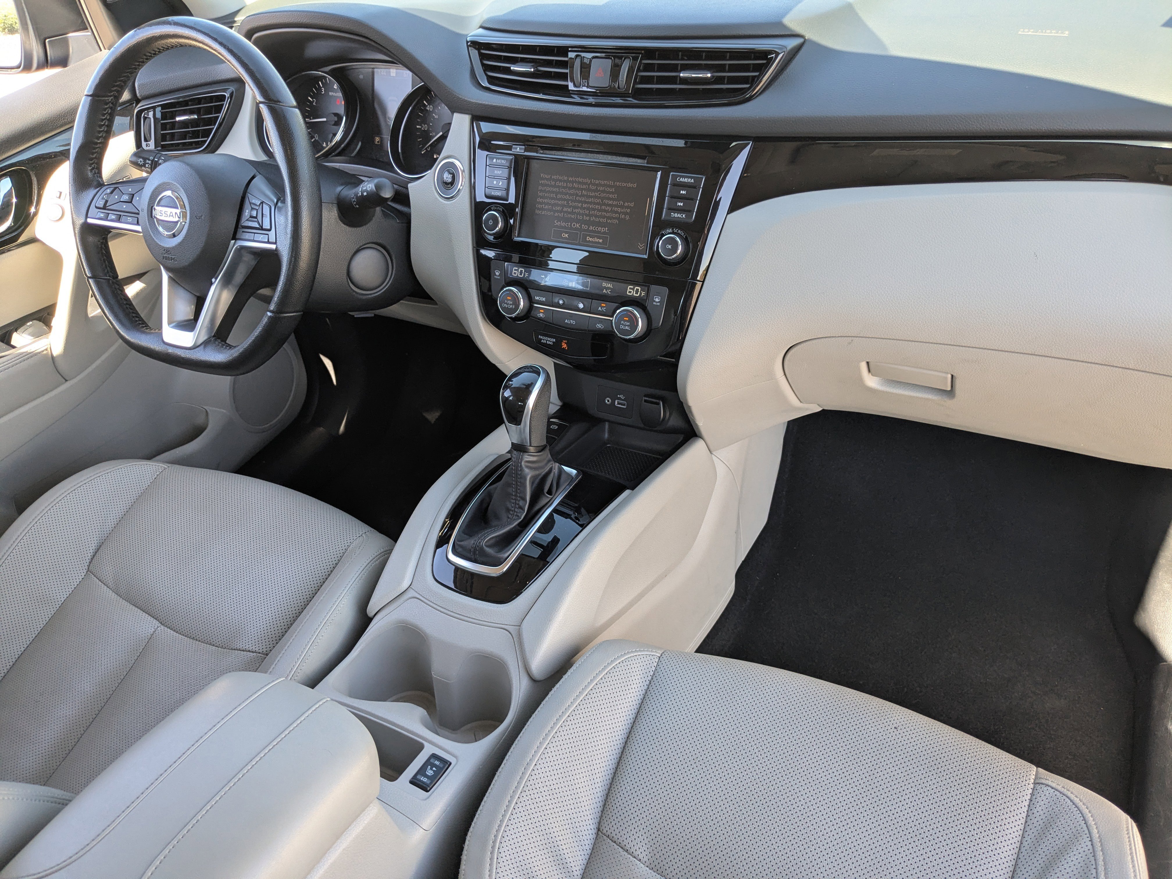 Used 2022 Nissan Rogue Sport SL w/ Premium Package image 13