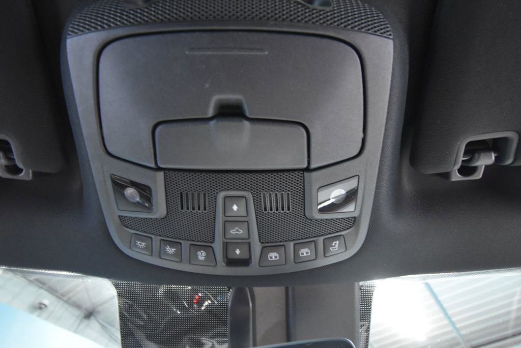 Used 2019 Lincoln Navigator Select AWD/4WD image 21