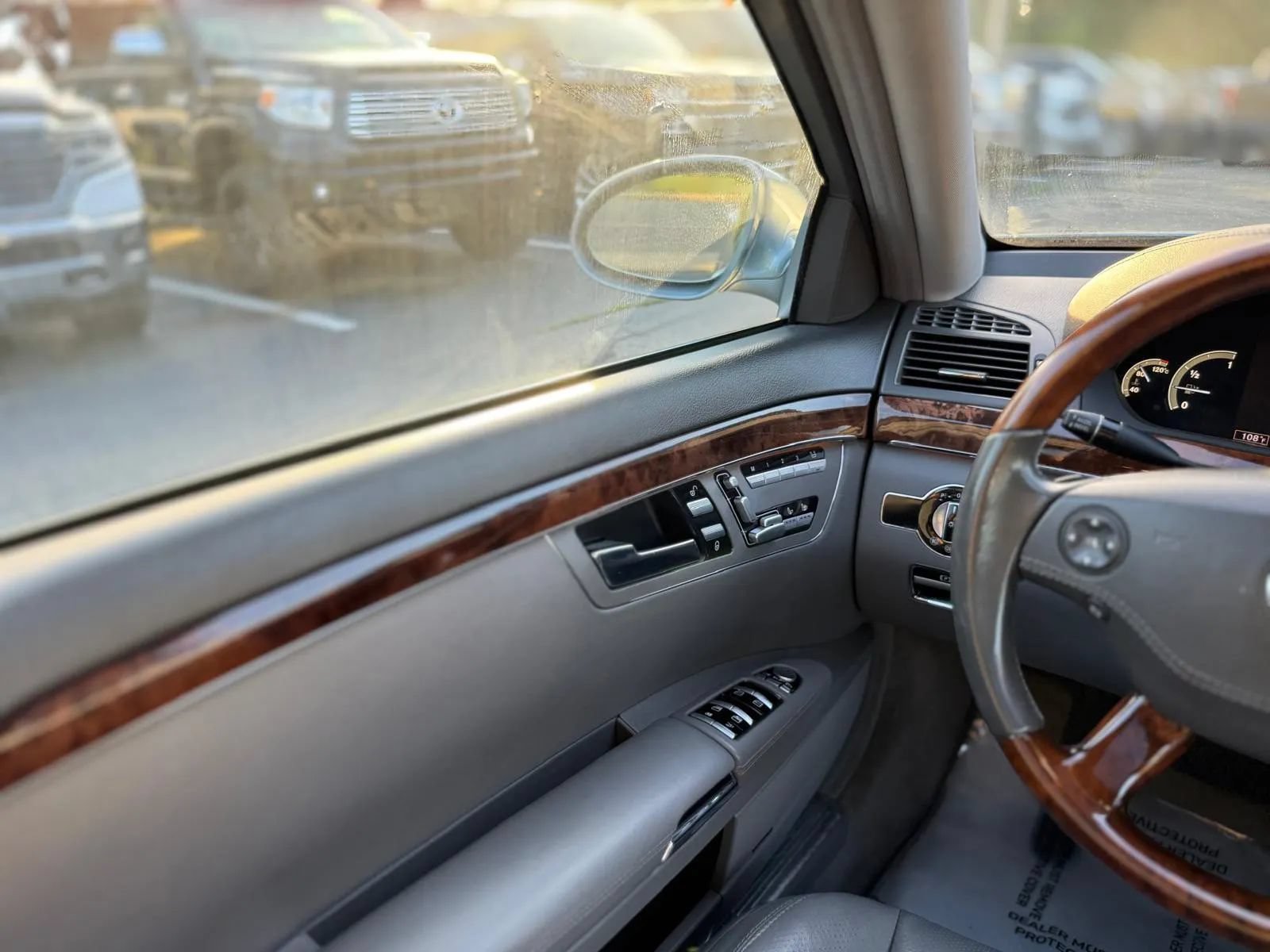 Used 2009 Mercedes-Benz S 550 image 22