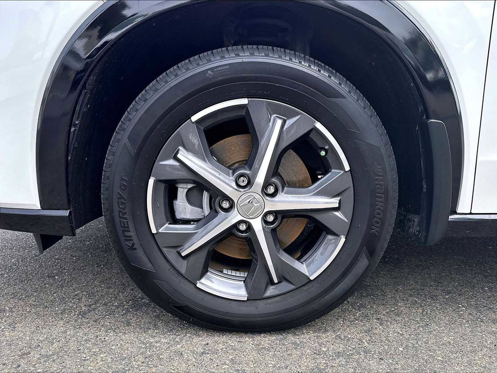 Used 2023 Honda HR-V EX-L image 12