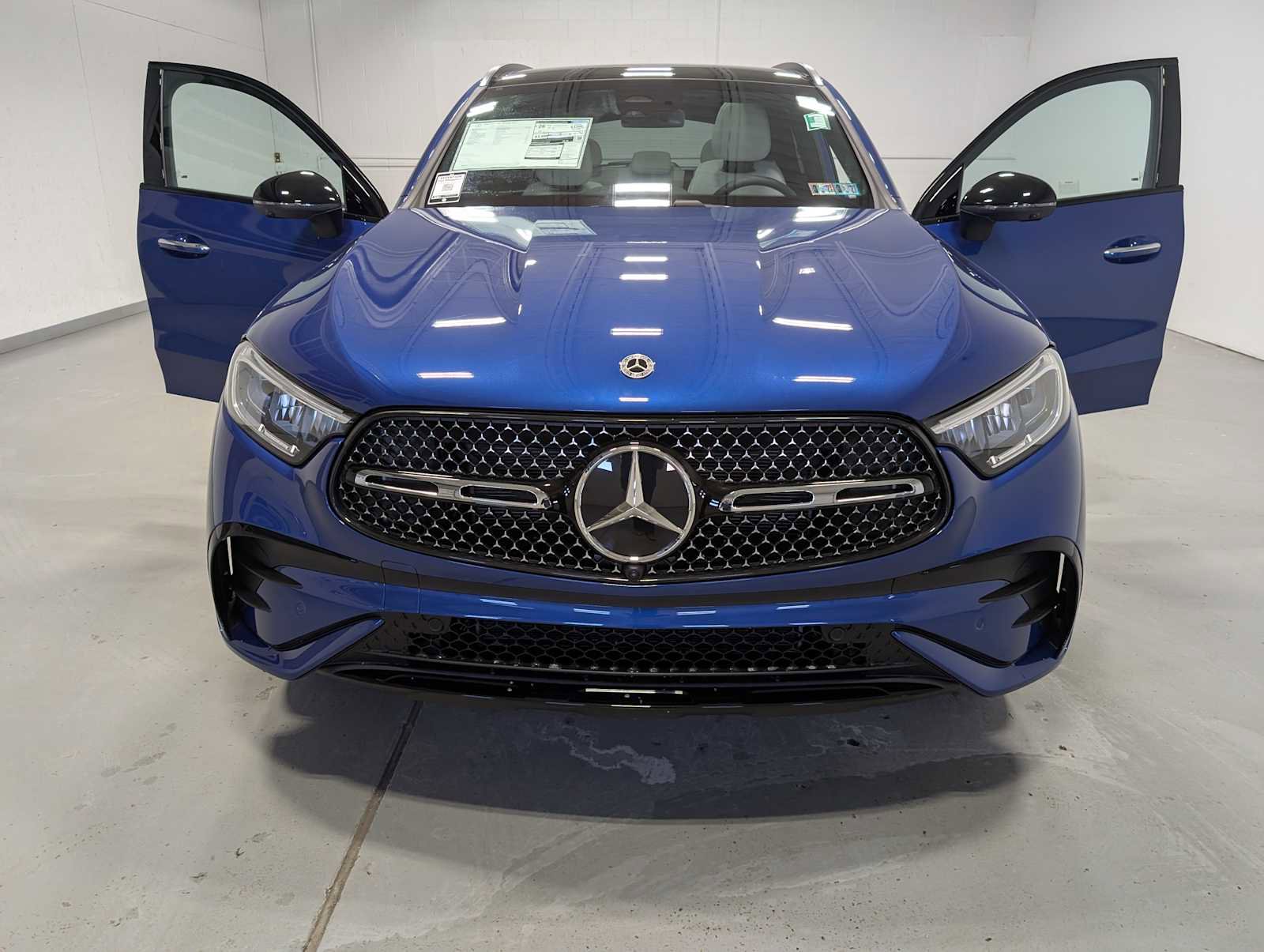 New 2026 Mercedes-Benz GLC 300 GLC 300 image 12