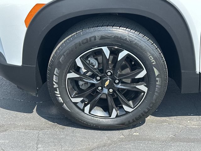 Certified 2021 Chevrolet TrailBlazer LT w/ Convenience Package FWD image 30