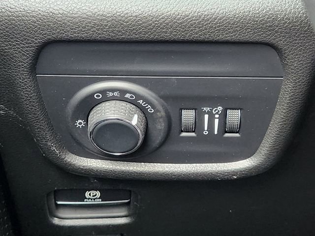 Certified 2023 Jeep Grand Cherokee Laredo AWD/4WD image 20