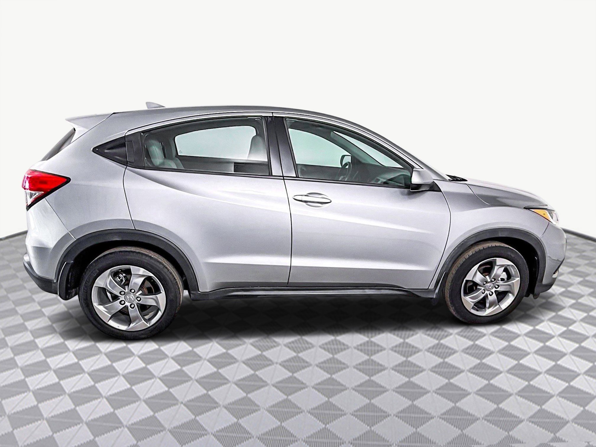 Used 2021 Honda HR-V LX image 11