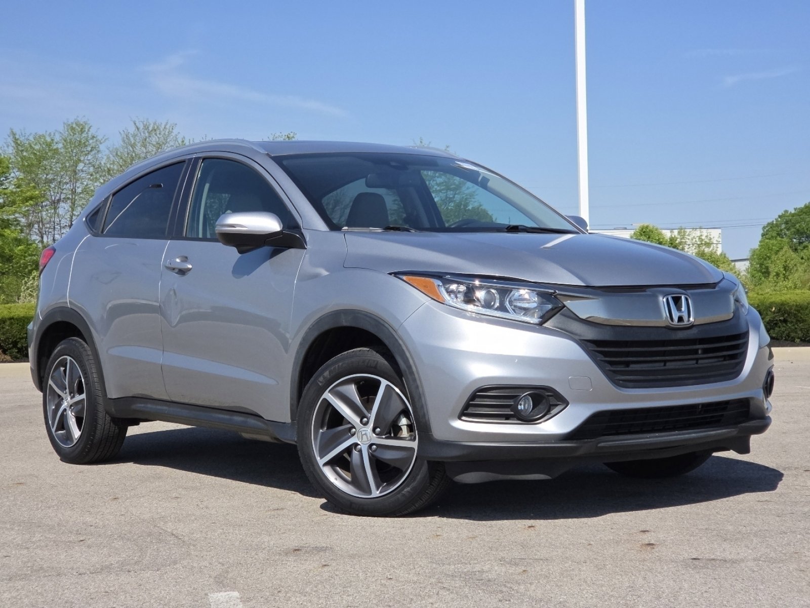 Used 2021 Honda HR-V EX-L image 2